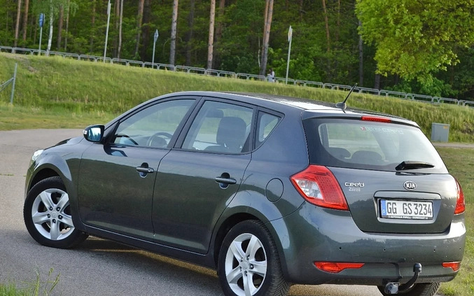 Kia Ceed cena 24900 przebieg: 88000, rok produkcji 2010 z Margonin małe 211
